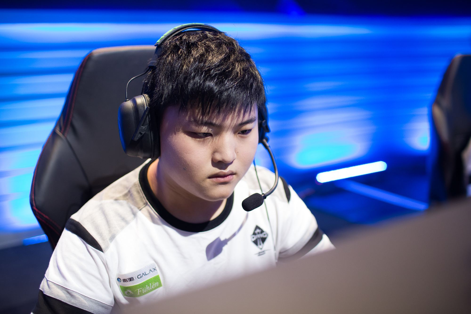 必要的外界 必要的外界