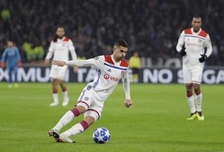 备受瞩目 备受瞩目