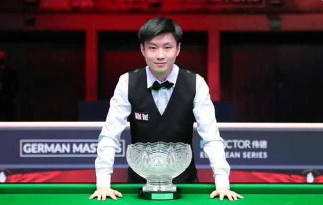 效力于勇士 效力于勇士