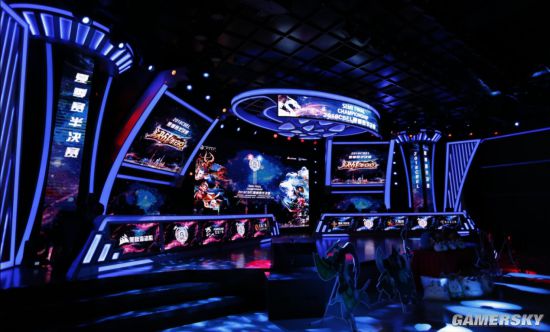 队员之间自 队员之间自